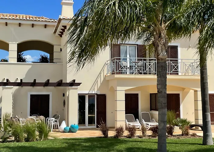 Villa Cascata, 3 Bedroom, Pool, Close To Olhos De Agua