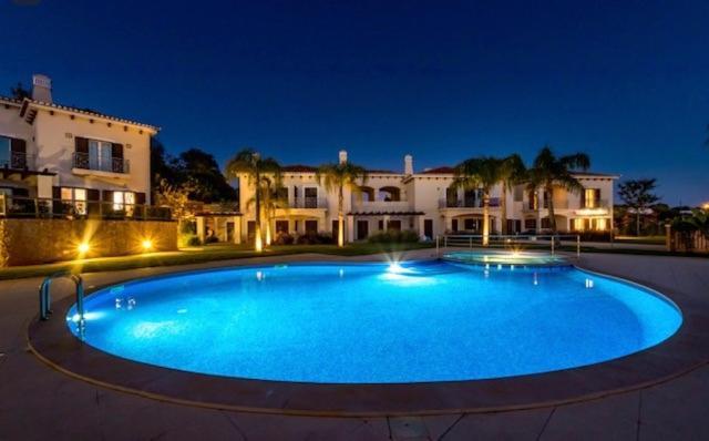 Villa Cascata, 3 Bedroom, Pool, Close To Olhos De Agua