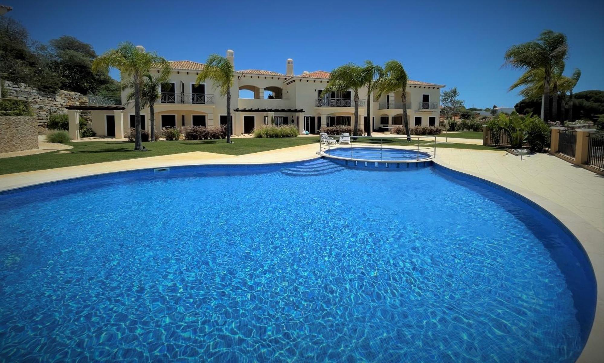 Villa Cascata, 3 Bedroom, Pool, Close To Olhos De Agua Albufeira